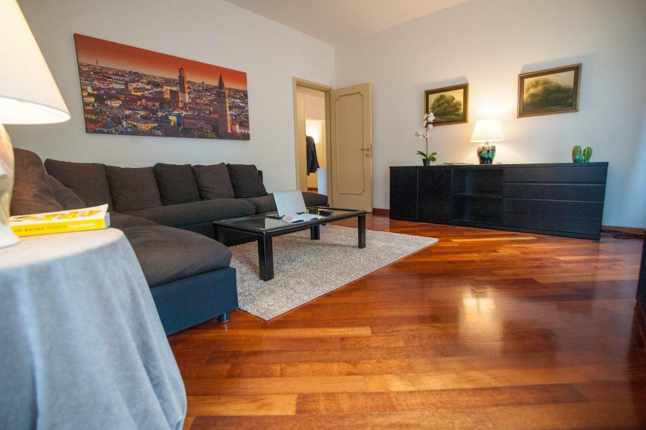 Italianflat - Via Mazzini Apartman Verona Kültér fotó